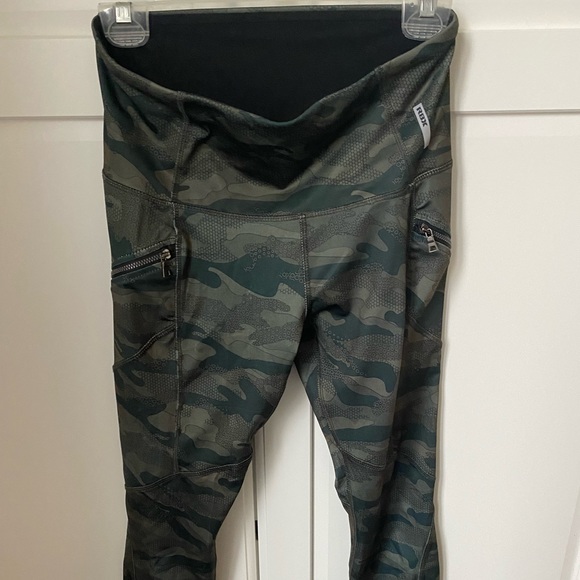 Size small RBX gym leggings - Picture 2 of 3